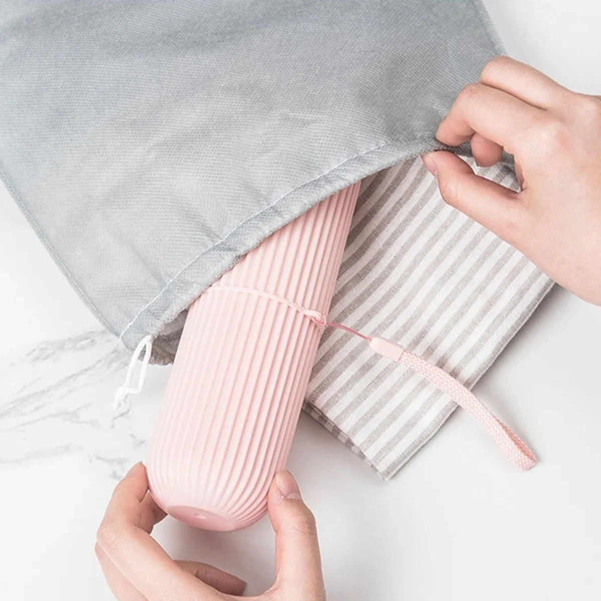 Portable Travel Toothbrush Hol - Home Goods Bathroom Storage ulasan dan harga